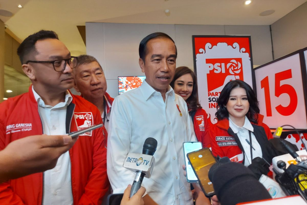 Ade Armando: Jokowi sebagai Sosok yang Menenteramkan Hati PSI di Tengah Konflik dengan PDI-P