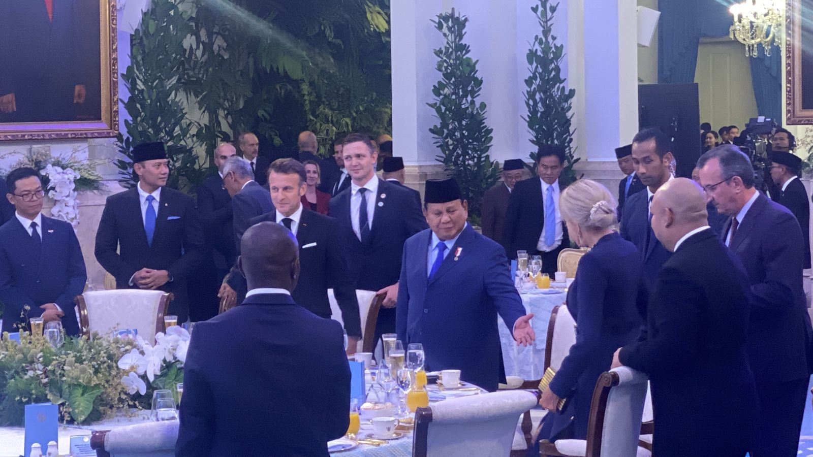 Saat Istana Jelaskan Prabowo-Macron Bersulang dengan Jus Apel, Bukan Alkohol