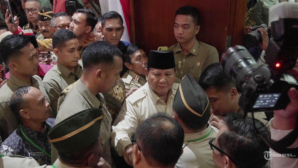 Prabowo Hadiri Halal Bihalal Purnawirawan TNI: Duduk Samping Try Sutrisno dalam Konteks Silaturahmi Dan Dinamika Politik
