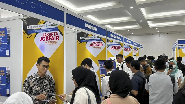 Benarkah Job Fair Sekadar Formalitas? Analisis Mendalam tentang Efektivitas dan Tantangan Job Fair di Indonesia