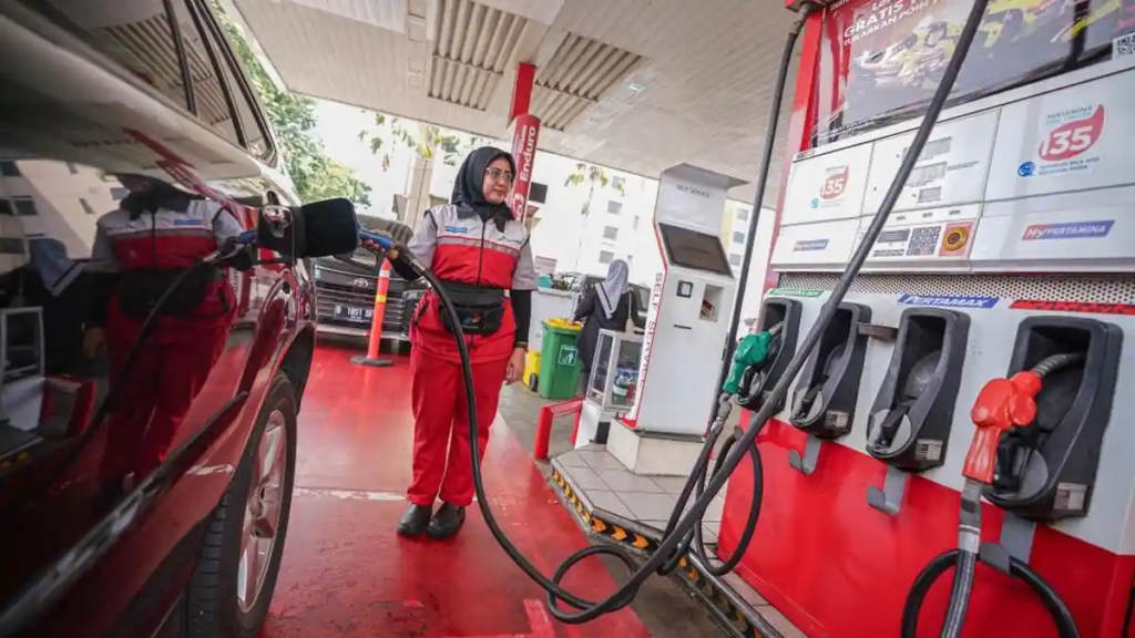 Harga BBM Pertamina 3 Desember 2025 Naik: Pertamax Tembus Rp12.750 per Liter! Waspada Dampaknya