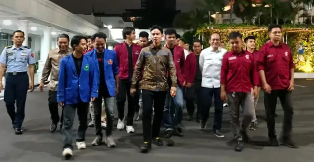 Ketua BEM UBK Ngaku Terima Rp20 Juta dari Oknum Polisi, Tetap Demo di Patung Kuda