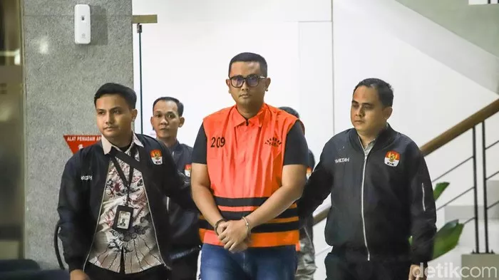 Bupati Klaten Tersangka, KPK Duga Rp1,9 Miliar Bayar Utang Pilkada